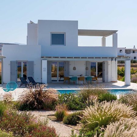 Villa Aura - Beachfront Villa With Private Pool Kastrákion 외부 사진